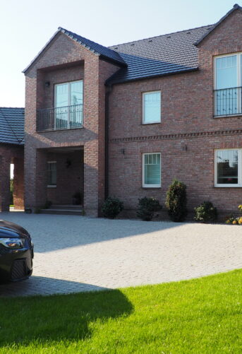 Decalu-94-Retro-moderne-villa