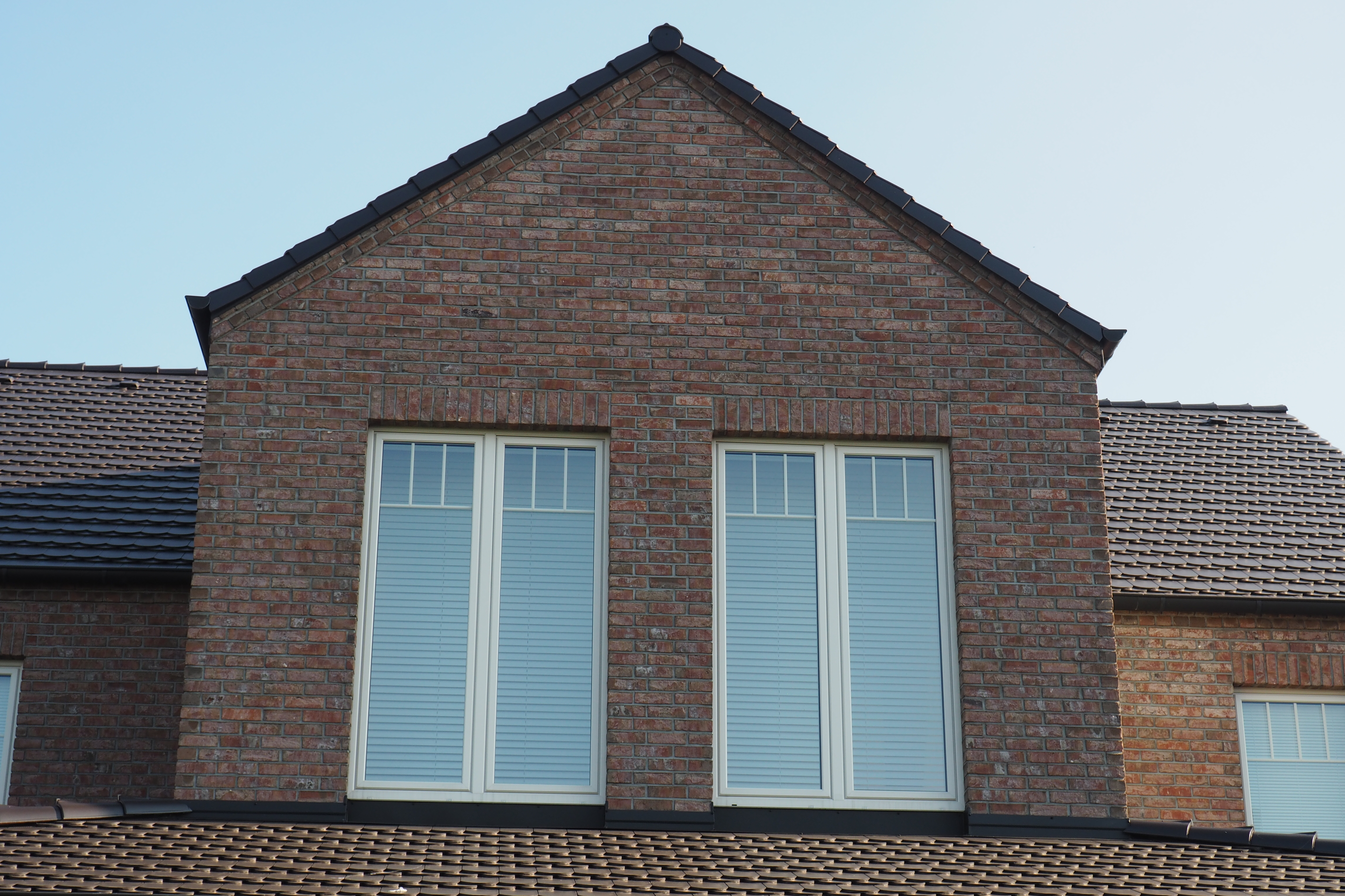 Decalu-94-Retro-moderne-villa