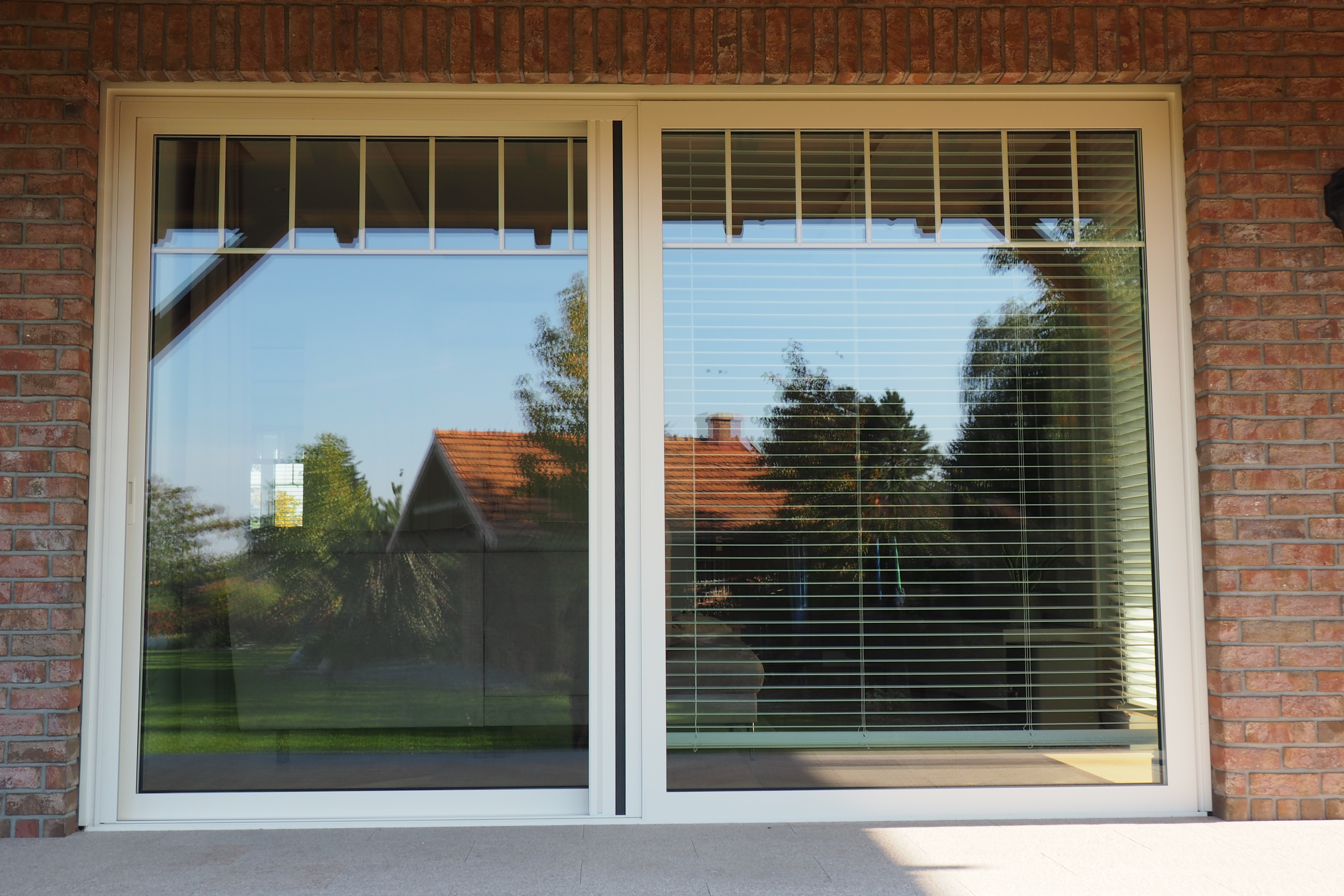 Decalu-94-Retro-moderne-villa