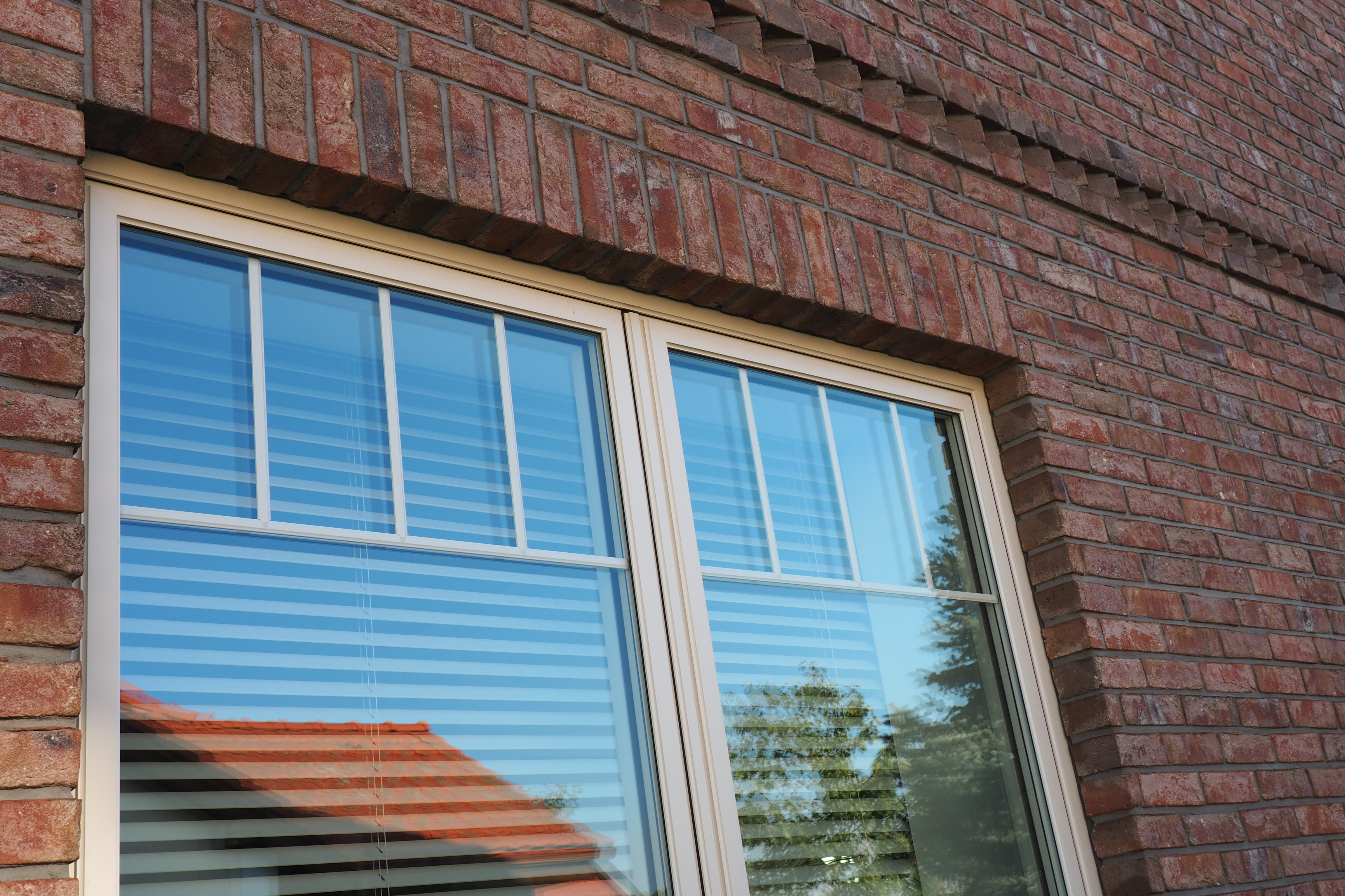 Decalu-94-Retro-moderne-villa